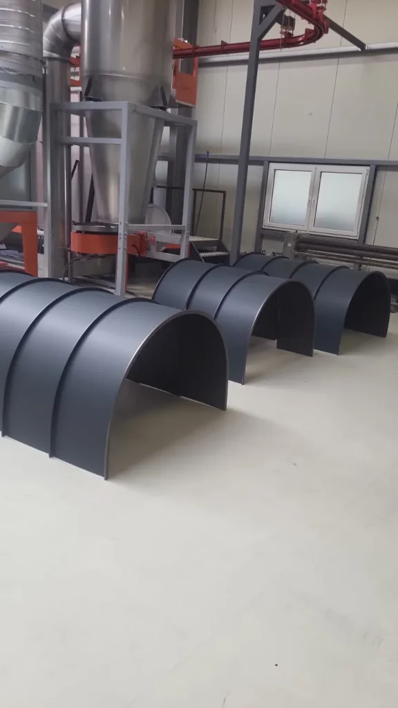 Rundscharen aus Aluminium in Anthrazit